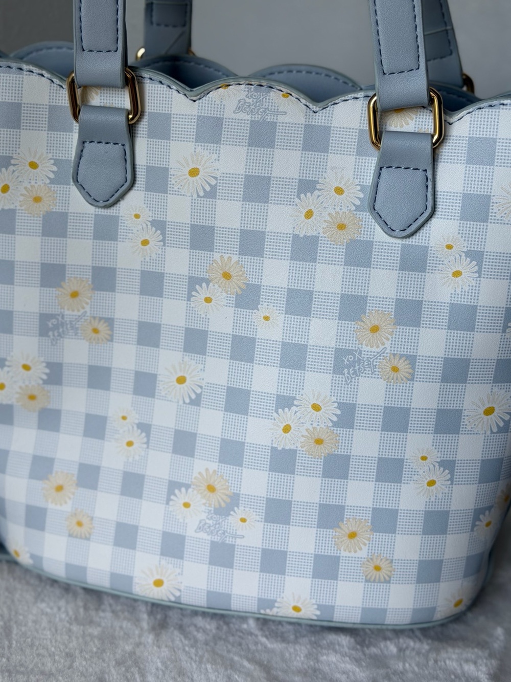 Betsey Johnson Blue Gingham Plaid Daisy Charm Scalloped Edge XOBLOOM Tote Bag - Picture 9 of 11